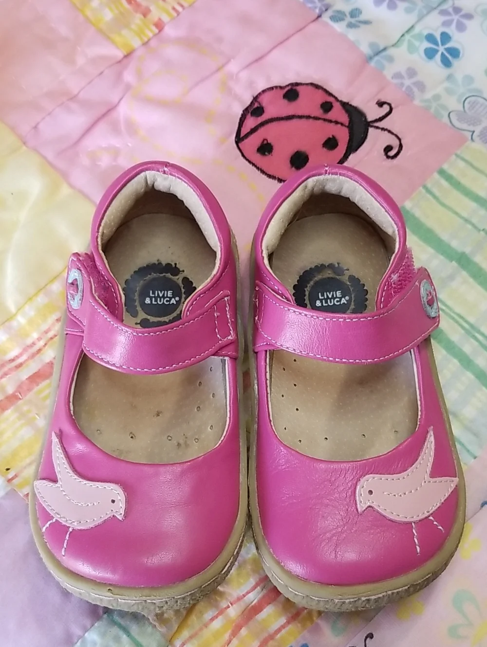 Livie & Luca Pink Leather Mary Jane Shoes with Bird Applique Size 7 Pio Pio